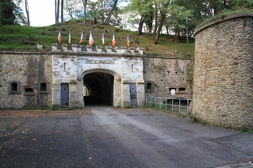 about-02 Libre Fort Entree